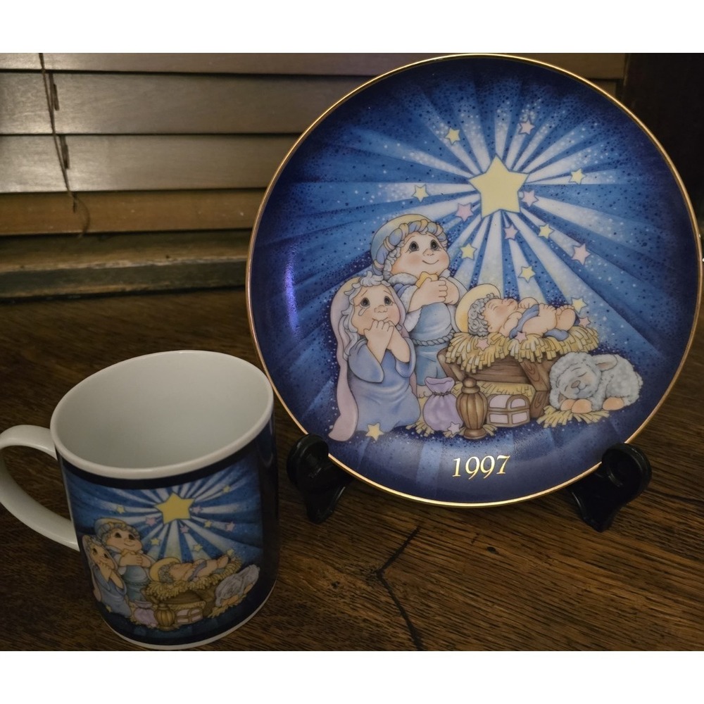 Dreamsicles Limited Edition Christmas 1997 Star of Wonder Porcelain Plate 7.5in